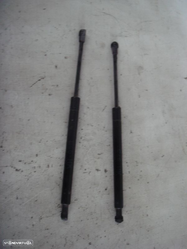 Amortecedor Tampa De Mala Bmw 3 (E46) - 1