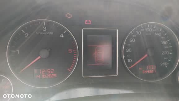 Audi A4 Limousine - 6