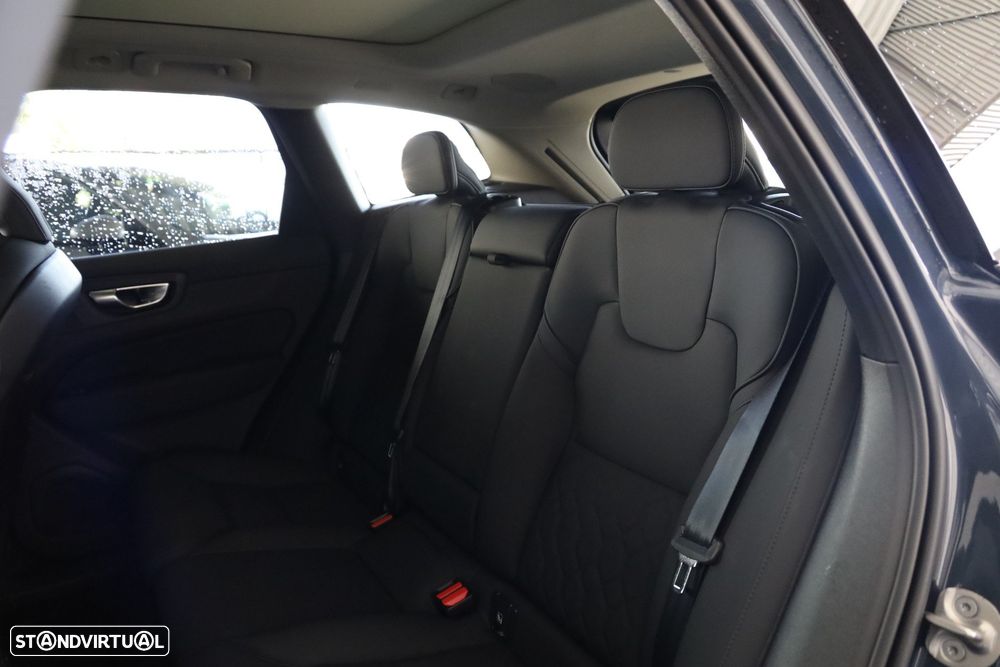 Volvo XC 60 T6 AWD Plus Bright - 12