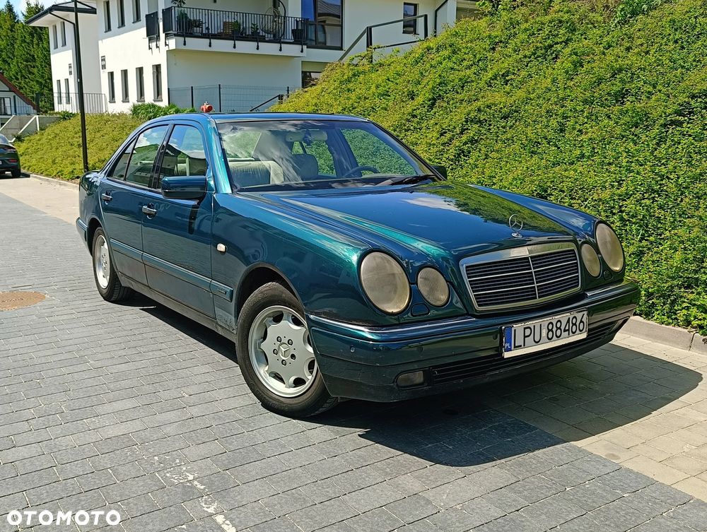 Mercedes-Benz Klasa E - 3
