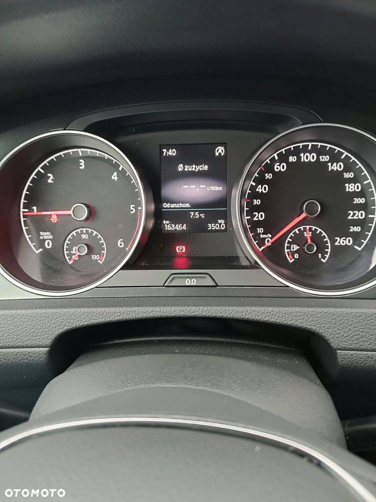 Volkswagen Golf - 34