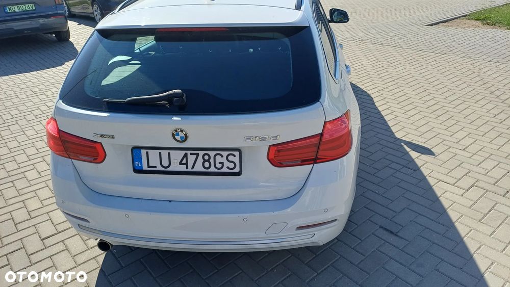 BMW Seria 3 2018 photo 3