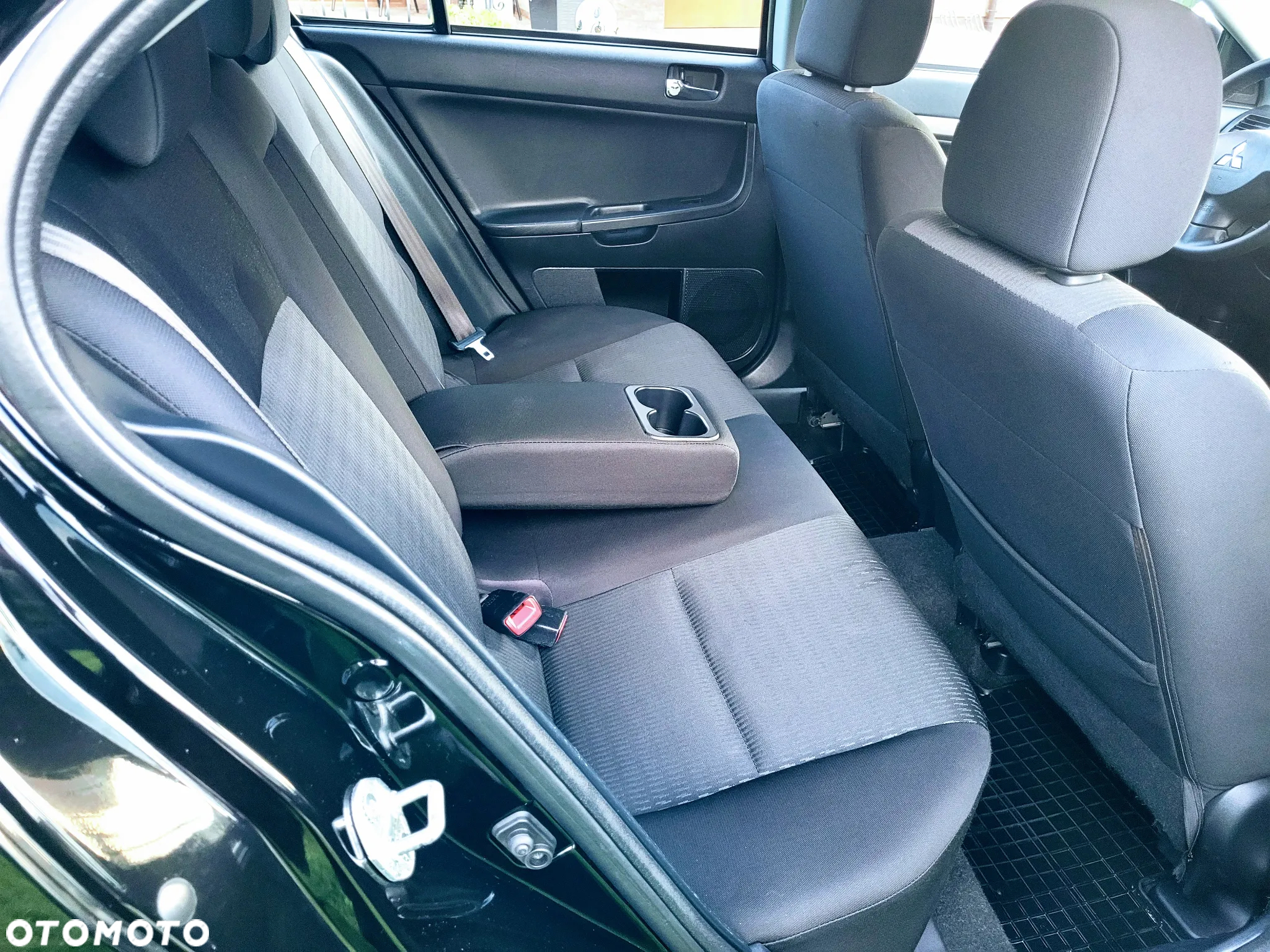 Mitsubishi Lancer 1.6 Invite - 30