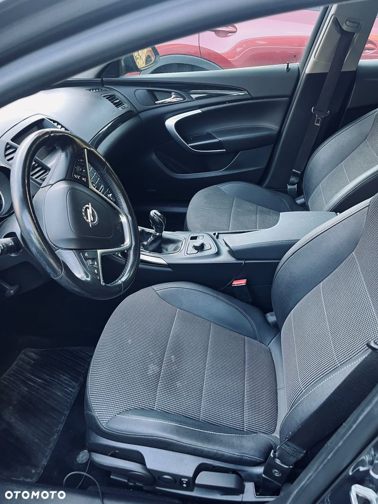 Opel Insignia - 8