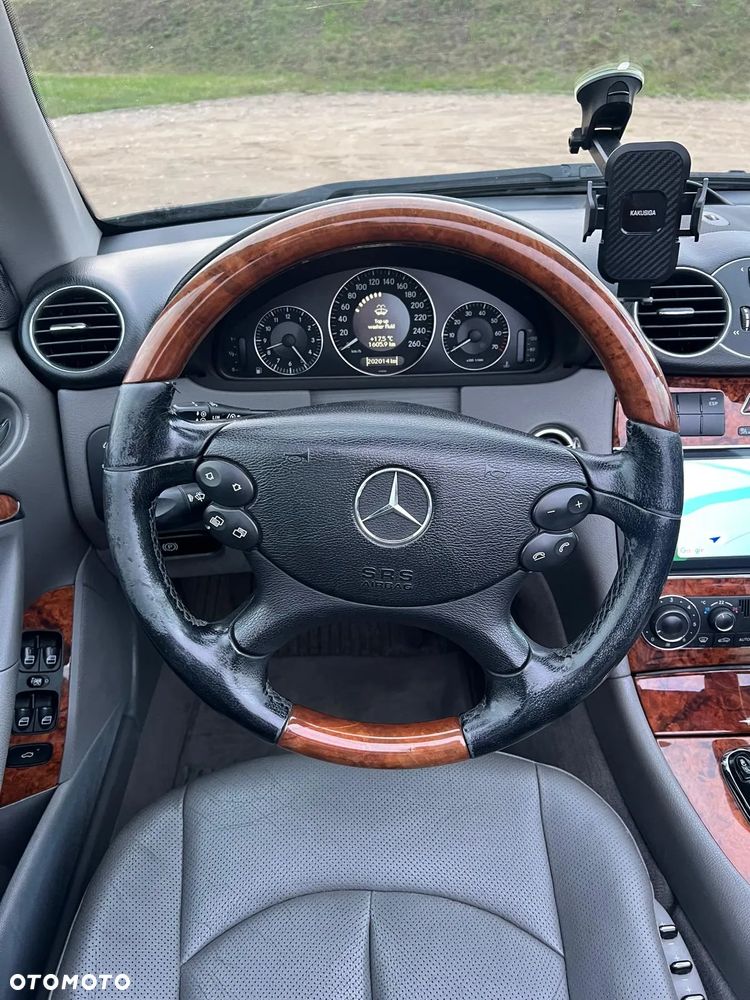 Mercedes-Benz CLK - 32