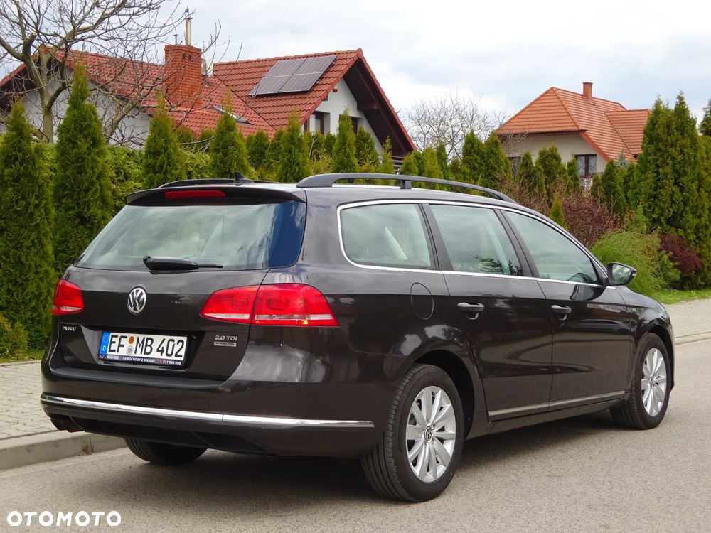 Volkswagen Passat - 2