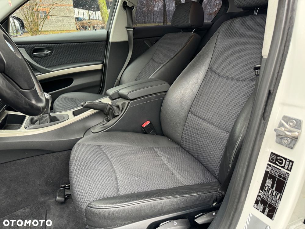 BMW Seria 3 316d Edition M Sport Shadow - 34