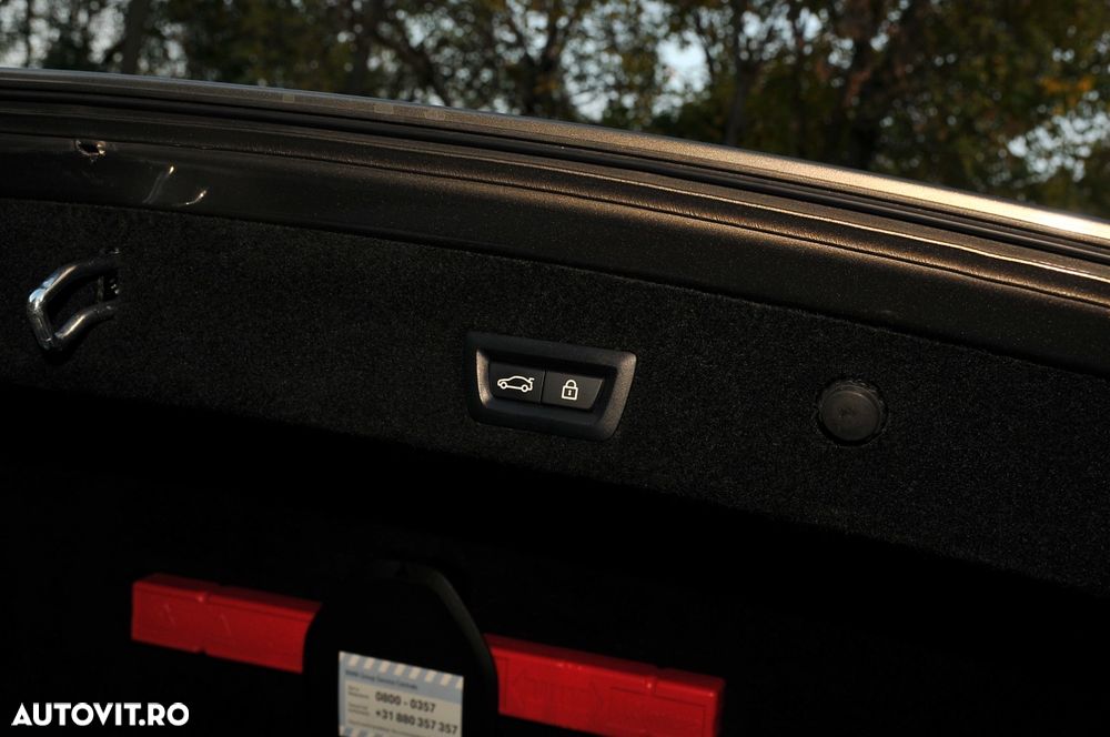 BMW Seria 7 740e iPerformance - 33