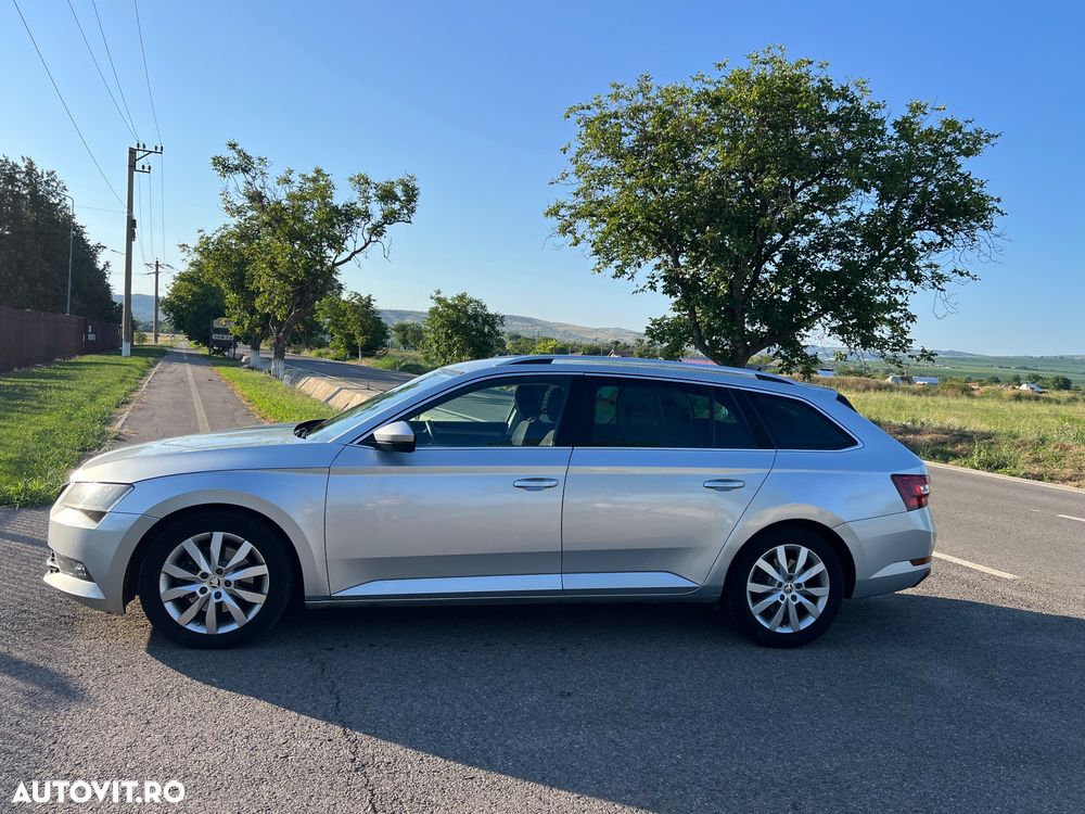 Skoda Superb 2.0 TDI DSG Style - 23