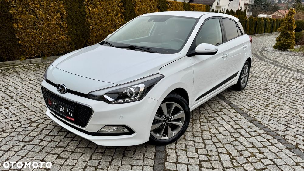 Hyundai i20 blue 1.2 Trend - 4