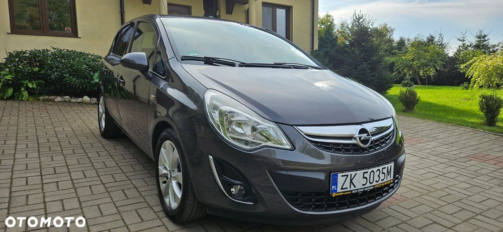 Opel Corsa 1.4 16V 150 Jahre - 11
