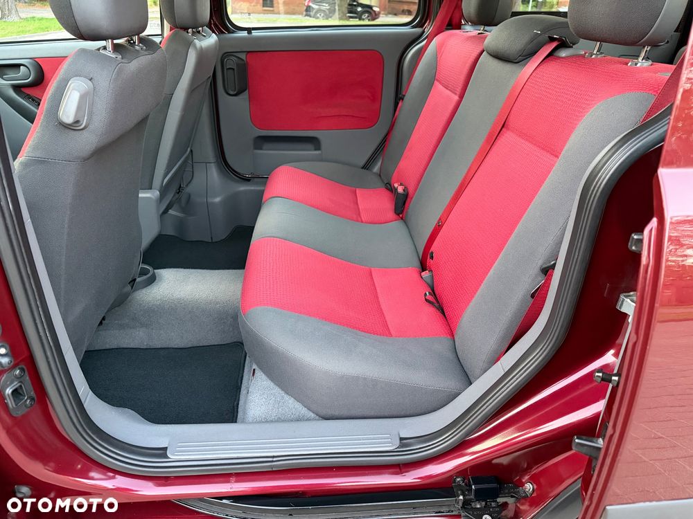 Opel Combo Tour N-Joy - 25