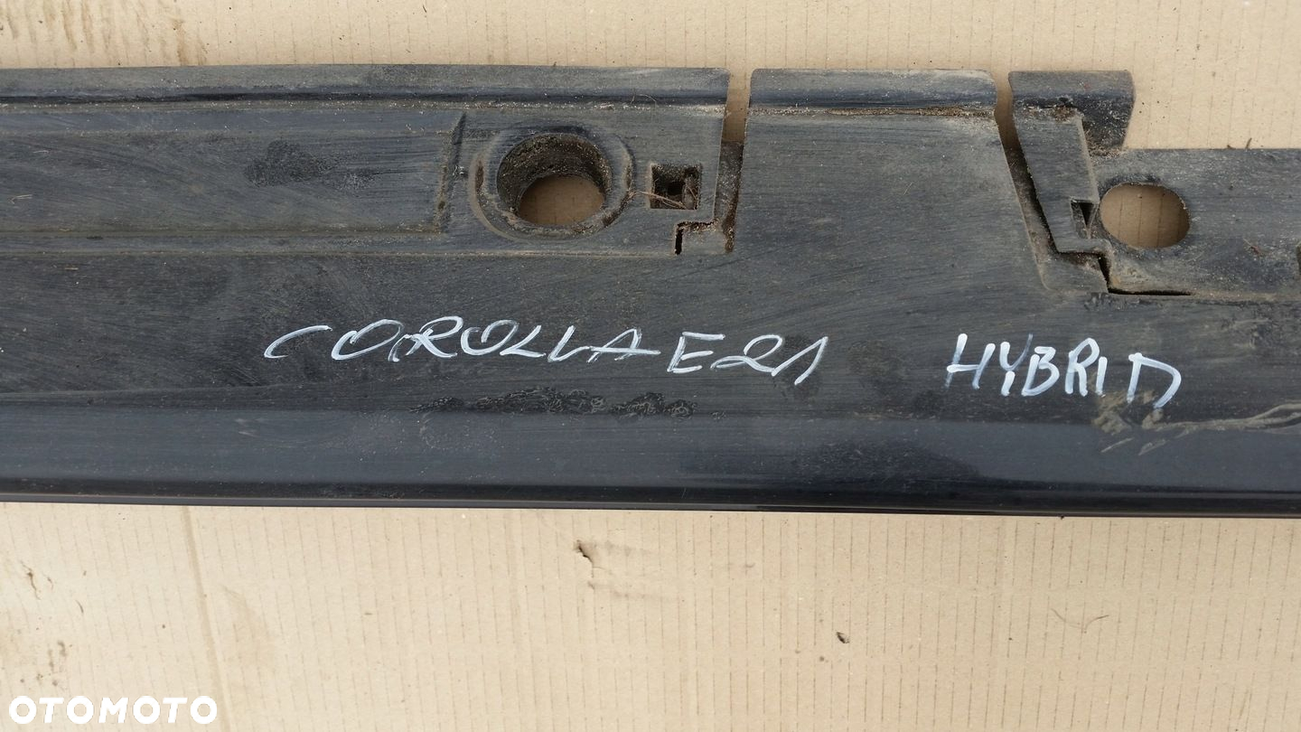 TOYOTA COROLLA E21 OSŁONA NAKŁADKA PROGU LEWY LUB PRAWY PRZÓD - 4