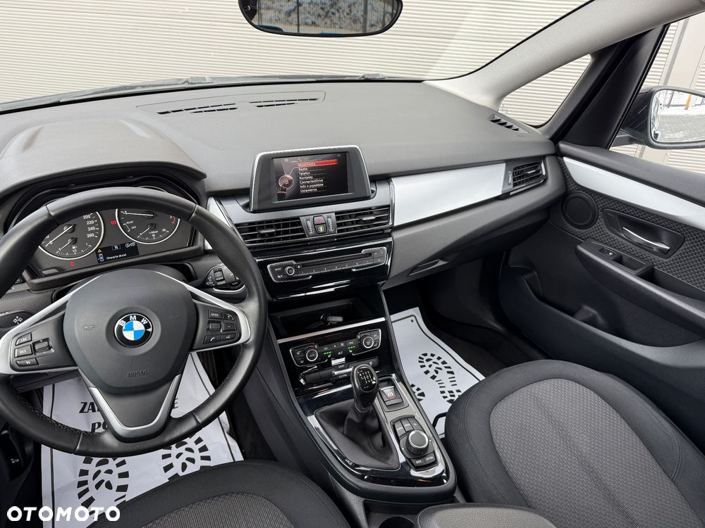 BMW Seria 2 216i Advantage - 12