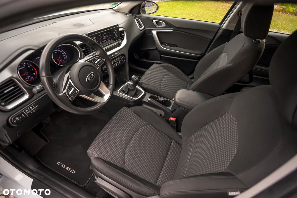 Kia Ceed 1.0 T-GDI 100 OPF Attract - 15