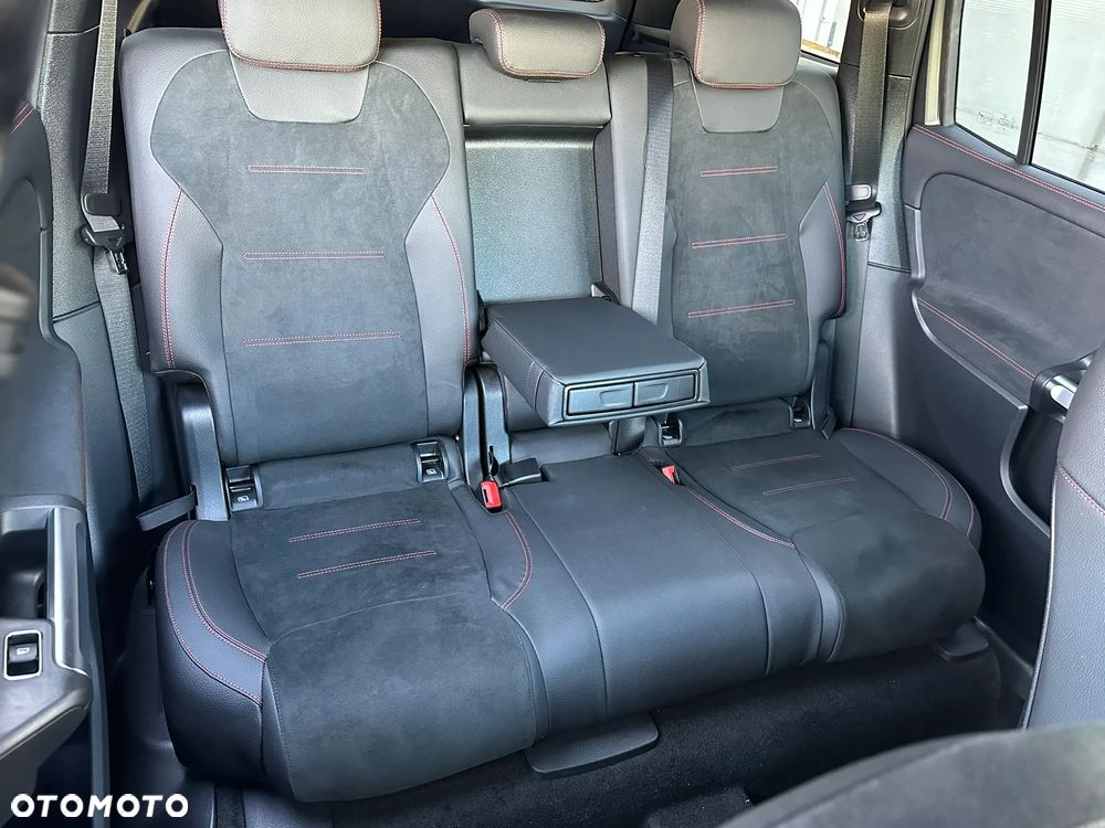 Mercedes-Benz GLB 200 mHEV AMG Line 7G-DCT - 23
