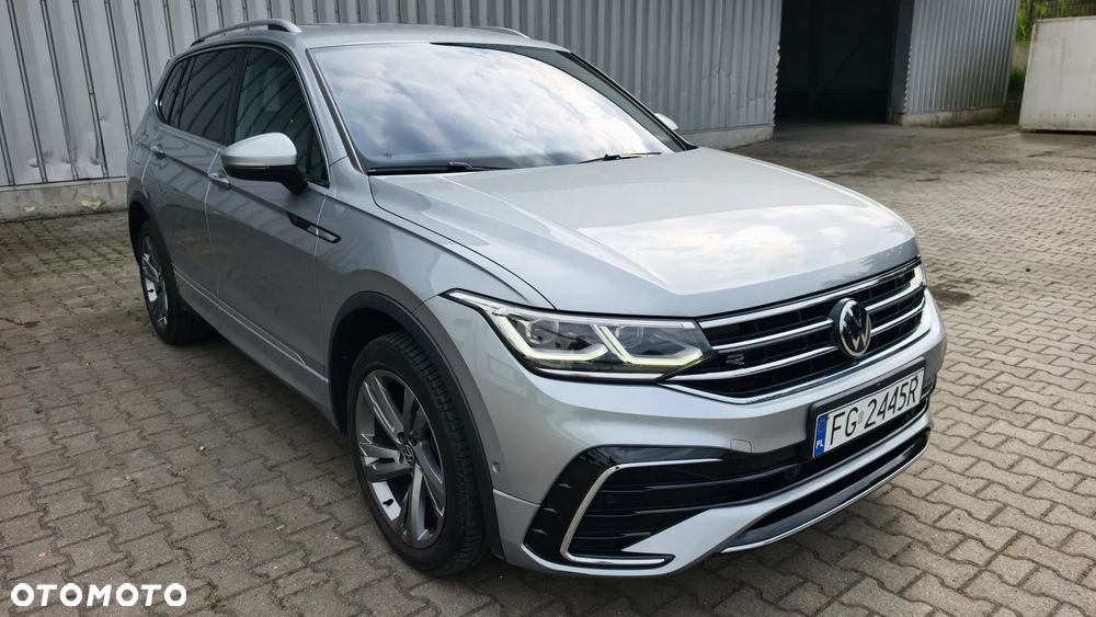 Volkswagen Tiguan Allspace 2.0 TDI R-Line DSG - 2
