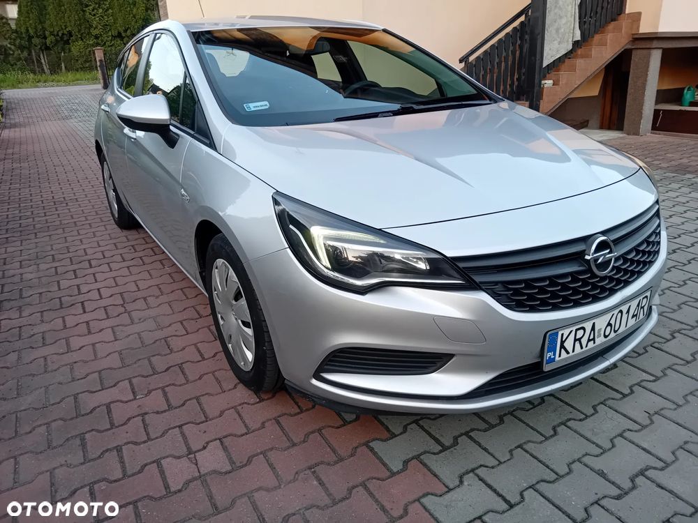 Opel Astra 1.6 CDTI Enjoy - 1