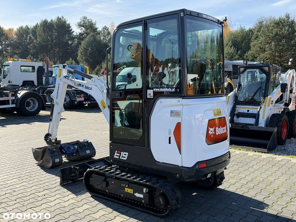 Bobcat E19 Komplet Łyżek  Mało Używana Przepracowane tylko 90mth - 18