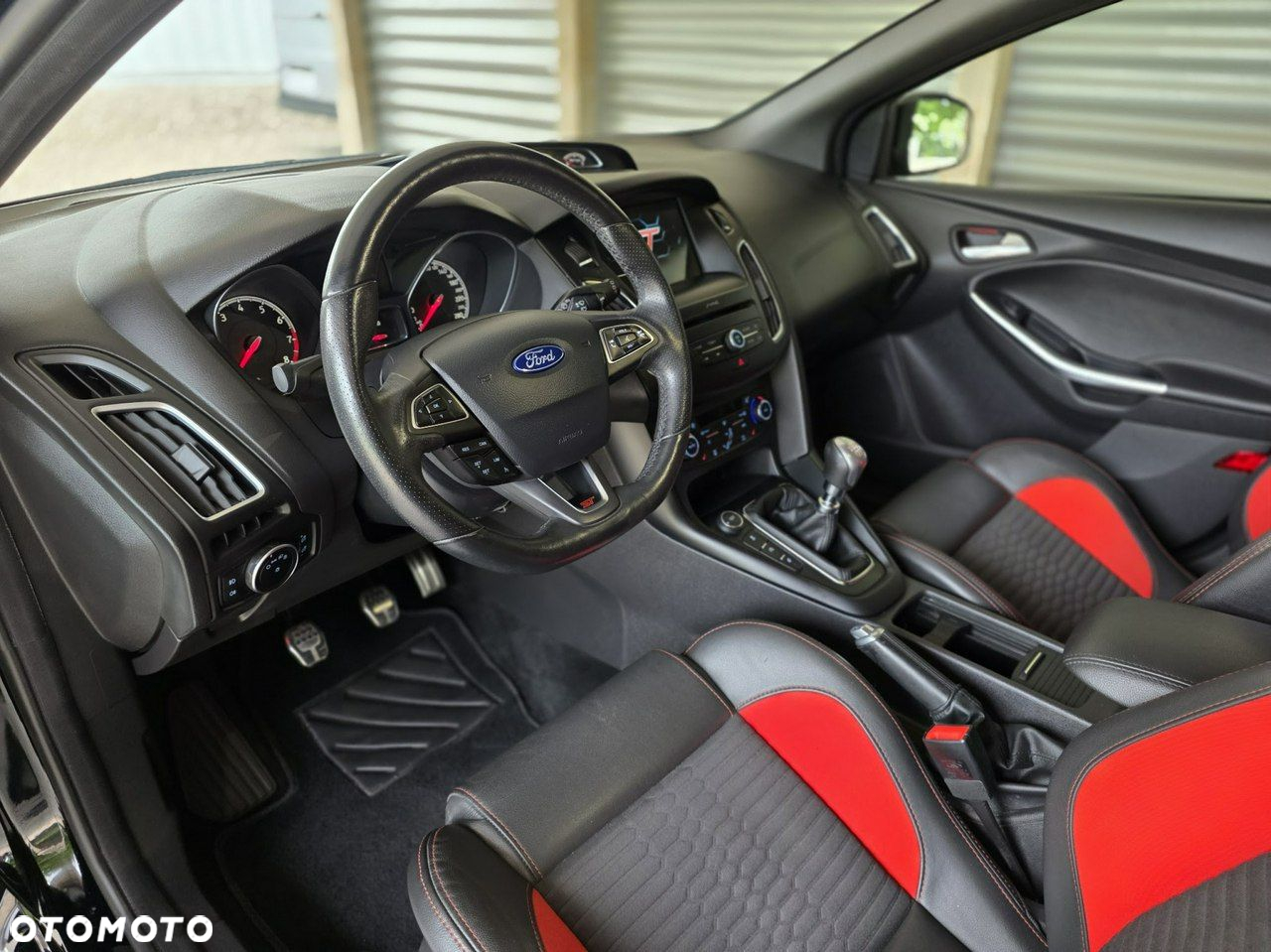 Ford Focus 2.0 EcoBoost ST - 11