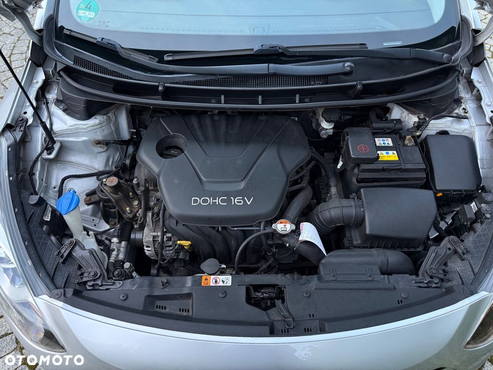 Hyundai i30 1.6 Comfort - 20