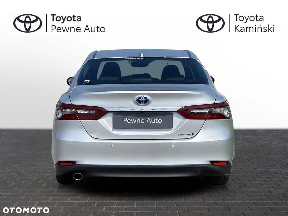 Toyota Camry 2.5 Hybrid Executive CVT - 4