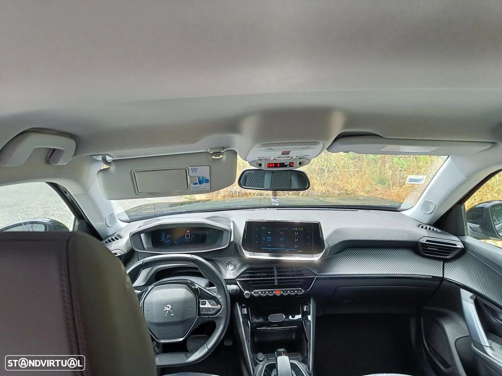 Peugeot e-2008 50 kWh Allure - 11