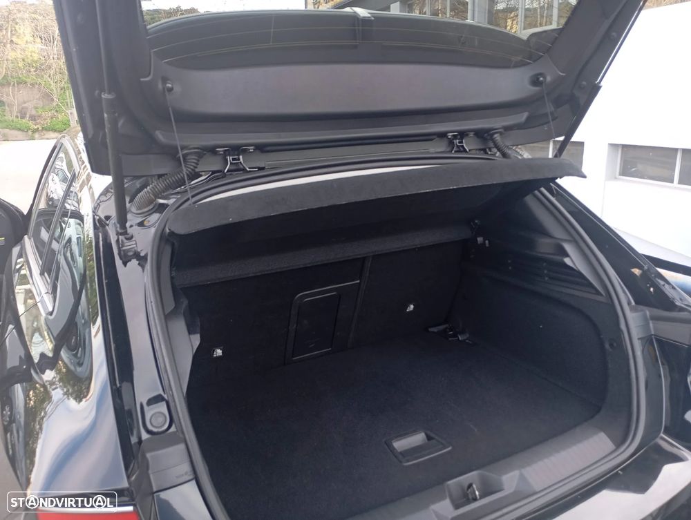 Opel Astra 1.5 D Elegance Aut. - 9