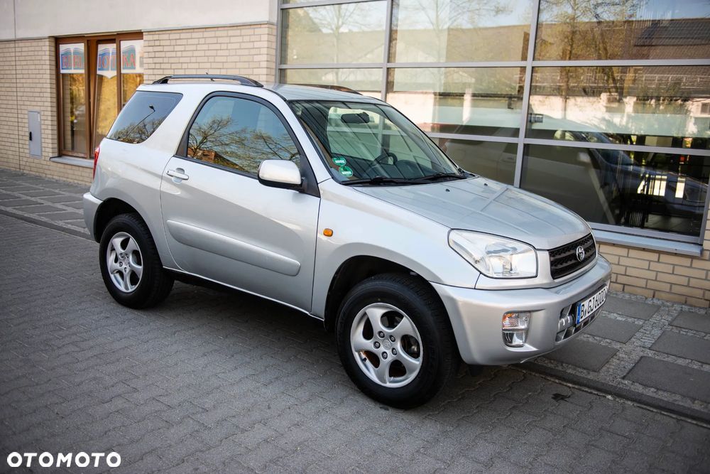 Toyota RAV4 - 11