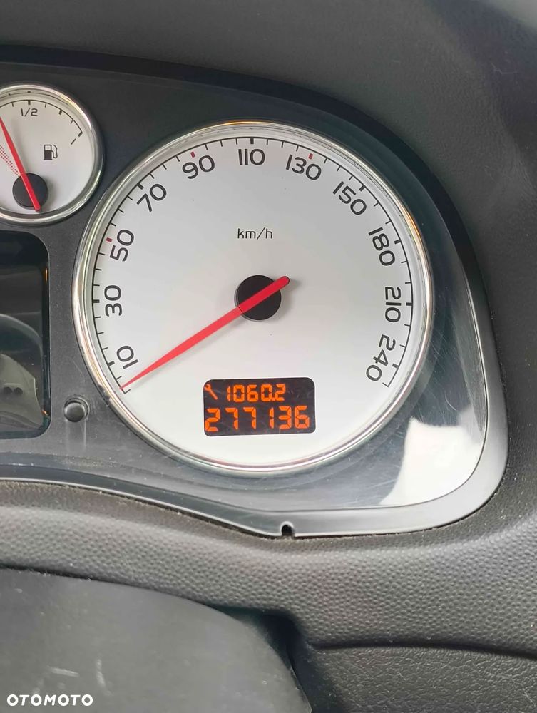 Peugeot 307 CC 2.0 - 16