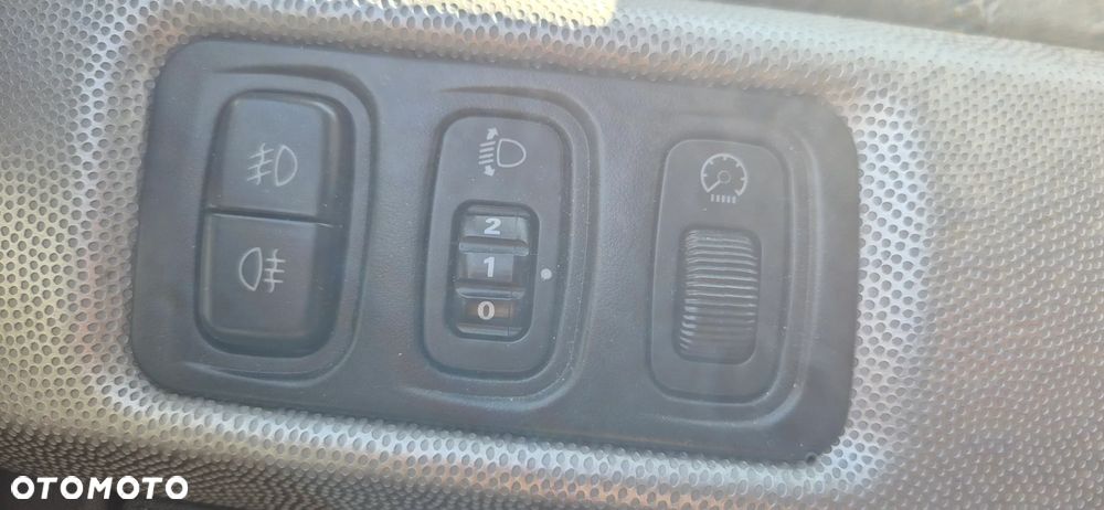 Mitsubishi Pajero Pinin - 13