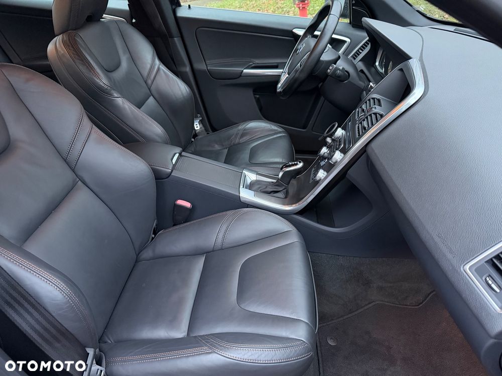 Volvo XC 60 D4 Geartronic Ocean Race - 13