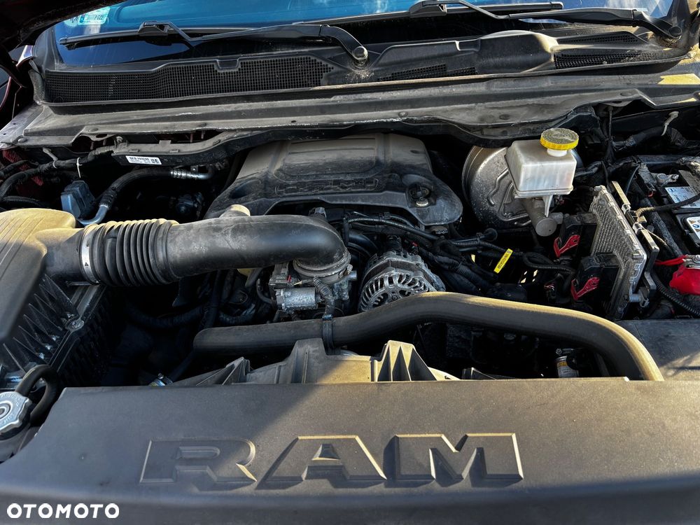 Dodge RAM 5.7 4x4 - 8