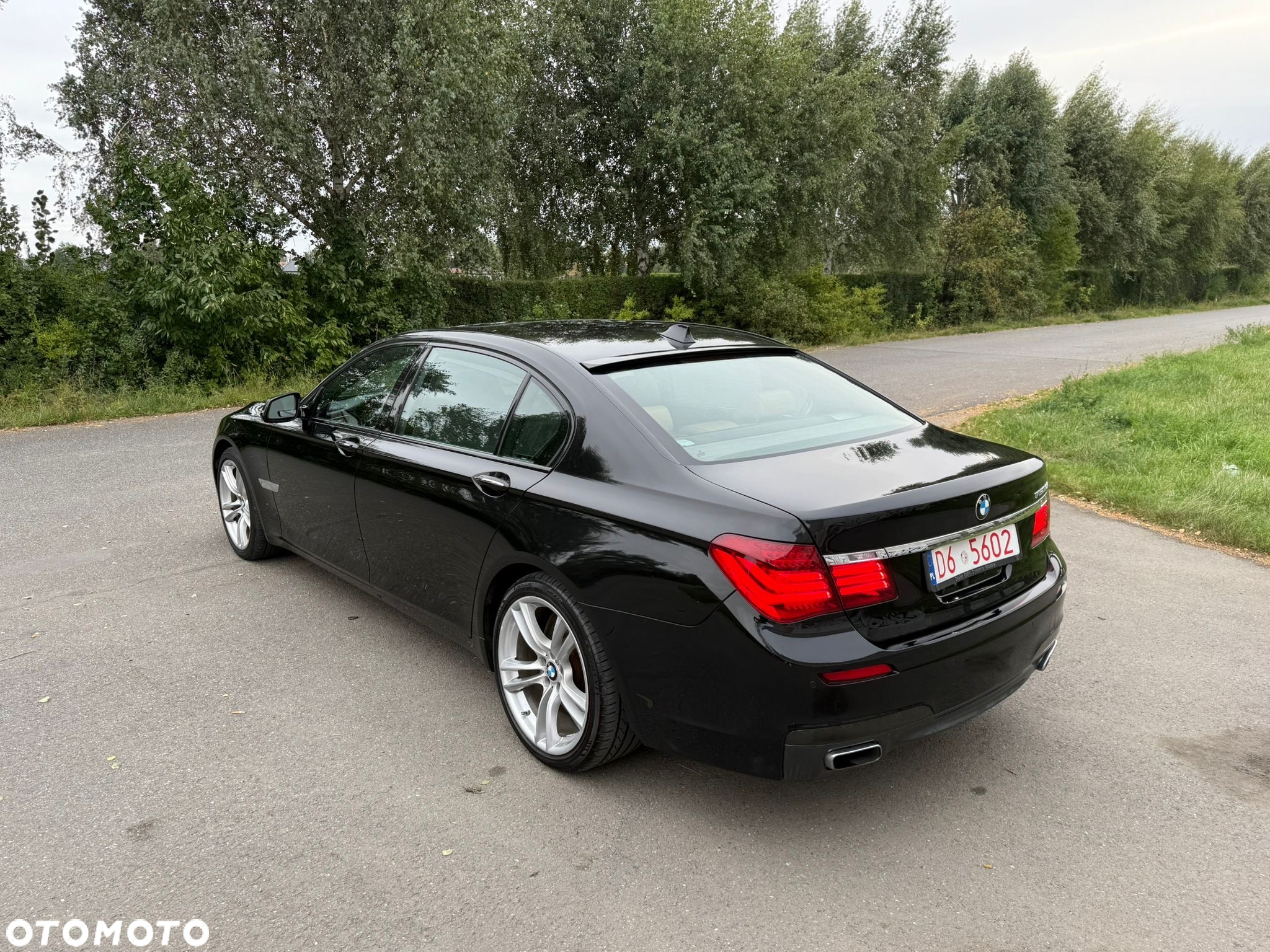 BMW Seria 7 750Li - 3