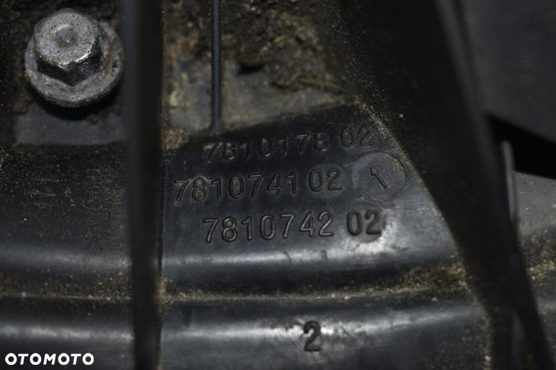 BMW E60 E90 E87 2.0D Kolektor ssący 781017802 - 6