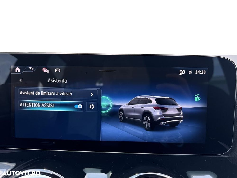 Mercedes-Benz GLA - 23