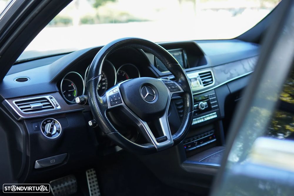 Mercedes-Benz E 300 Bluetec Hybrid Avantgarde - 47