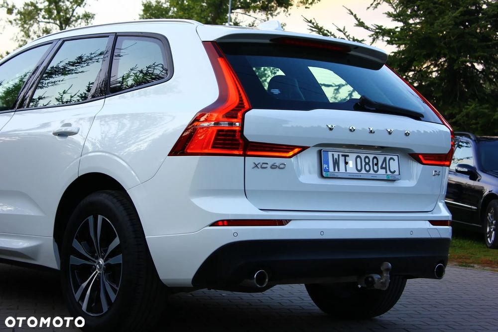 Volvo XC 60 D4 Momentum - 8