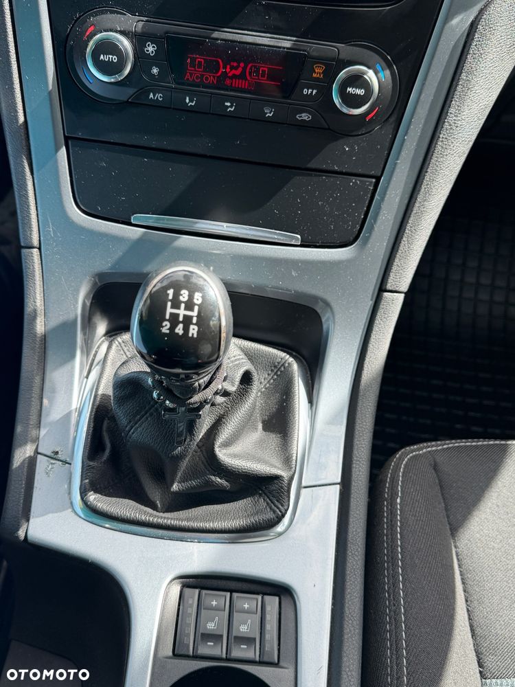Ford Mondeo 2.0 Trend - 9