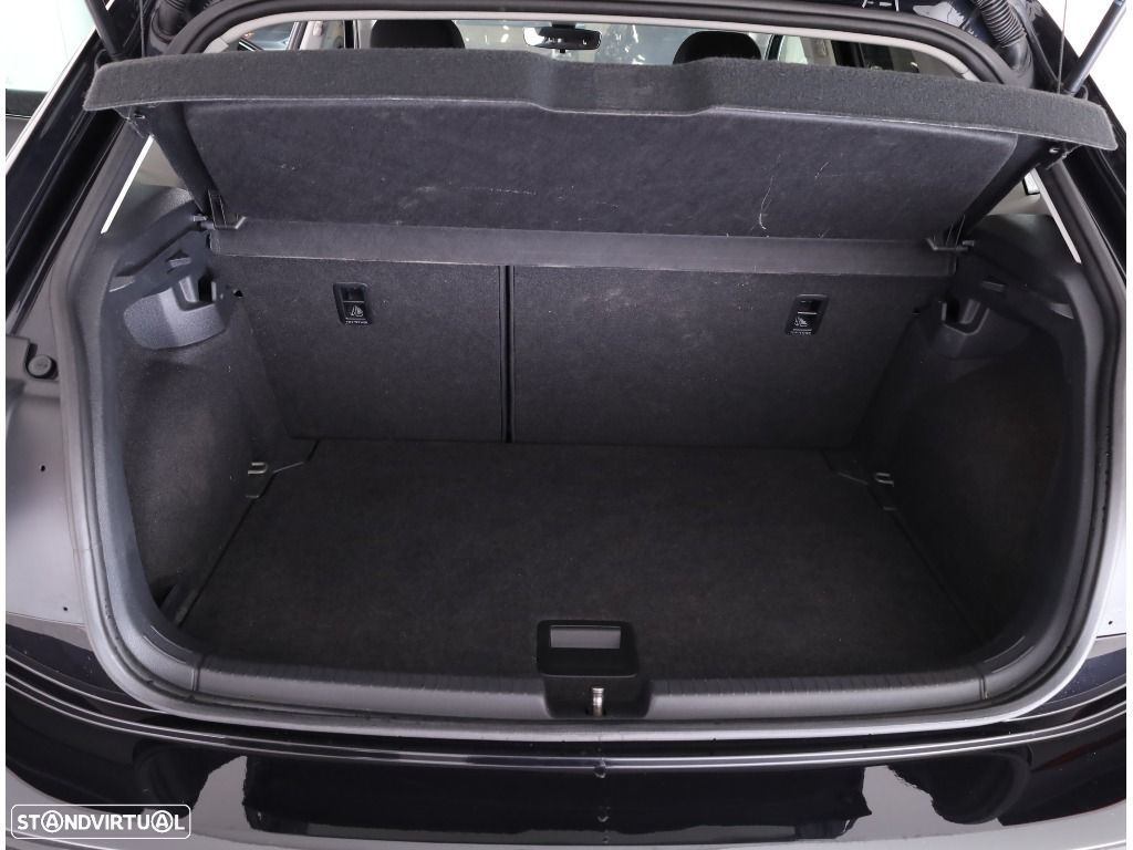 VW Polo 1.0 TSI Urban - 26
