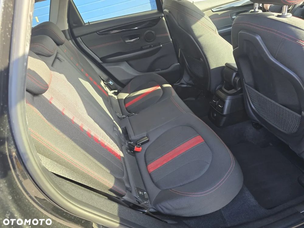 BMW Seria 2 216d Sport Line - 16