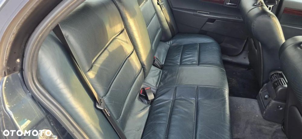 Opel Omega 2.6 Elegance - 9