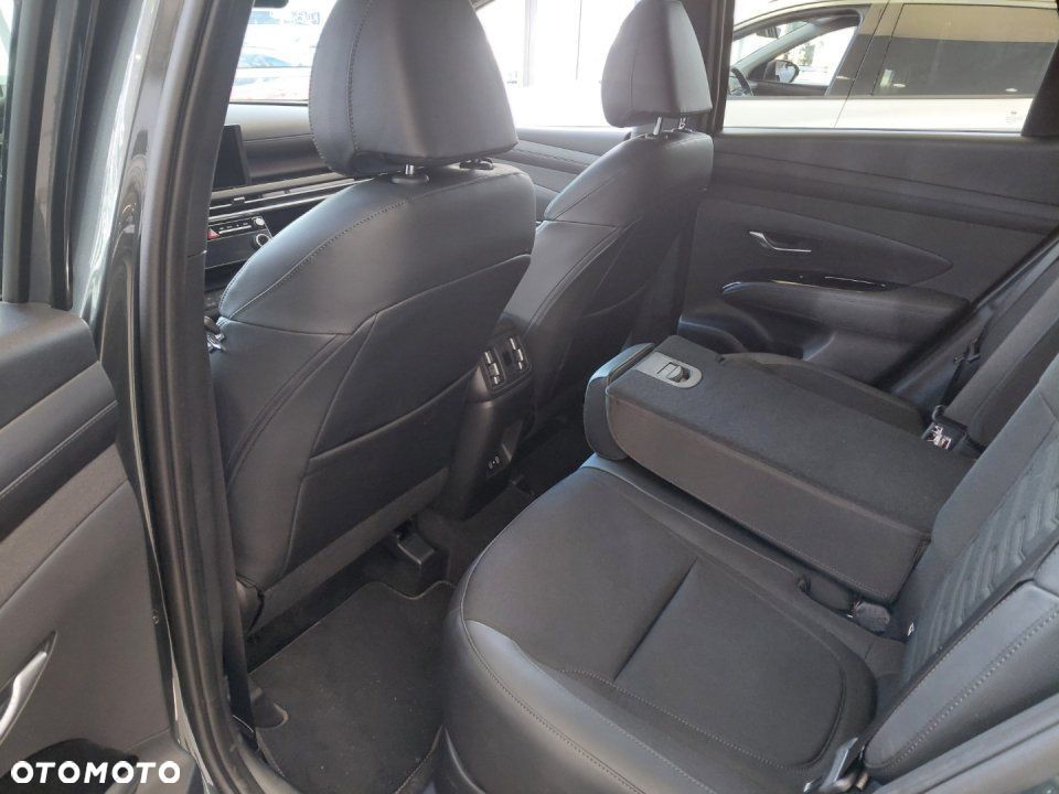 Hyundai Tucson - 8