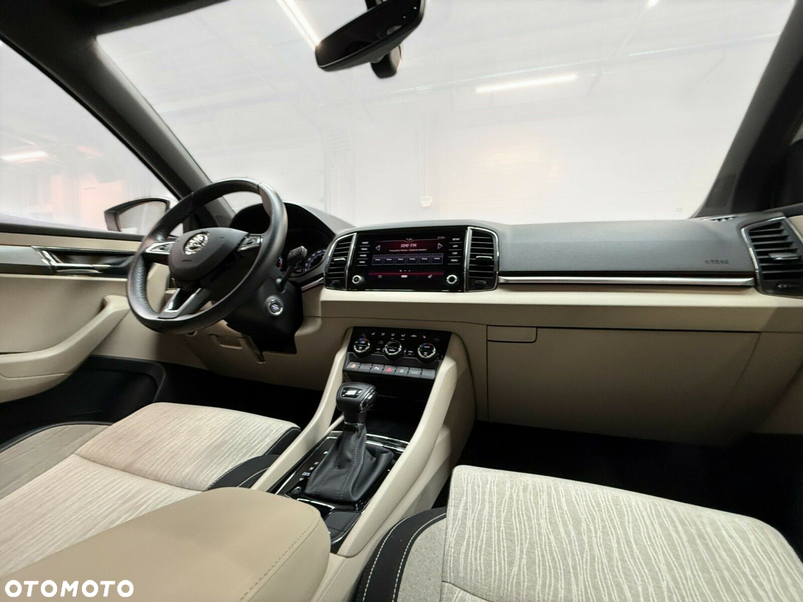 Skoda Karoq 1.5 TSI ACT 4x2 Style DSG - 26