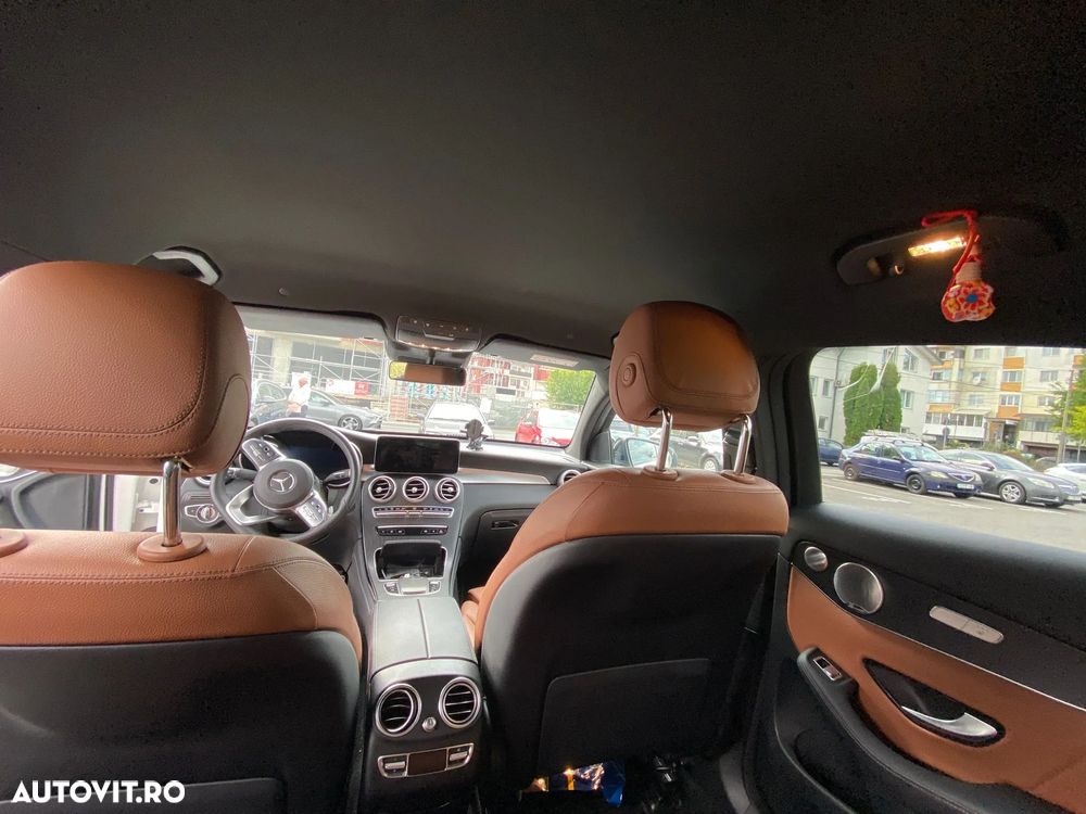 Mercedes-Benz GLC 300 e 4Matic 9G-TRONIC AMG Line - 8
