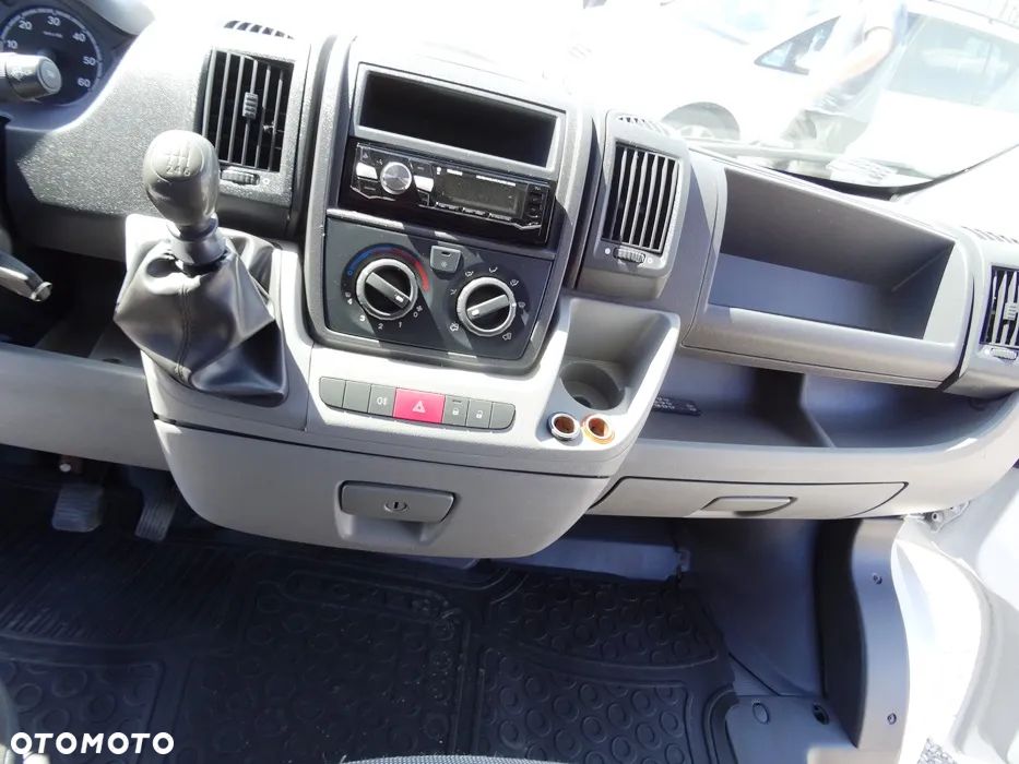 Peugeot BOXER - 21