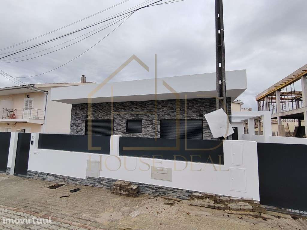 Moradia Térrea T3 +1 com Espaço para Piscina. Fernão Ferro - Grande imagem: 4/22