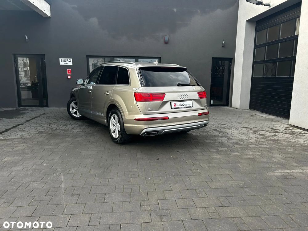 Audi Q7 - 9