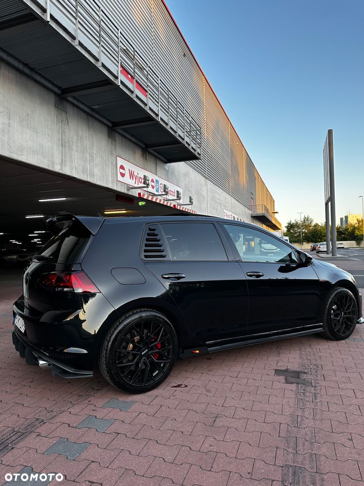 Volkswagen Golf GTI 2.0 TSI OPF DSG Performance - 3