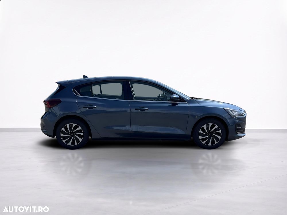 Ford Focus - 8